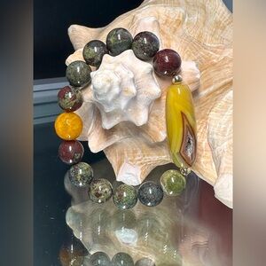 DRAGON NATURAL STONES BRACELET size 8